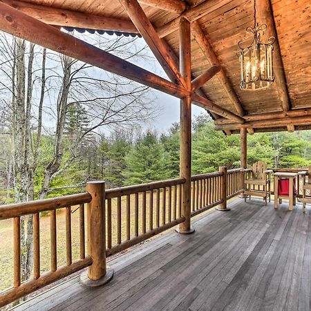 Spacious Cabin With Decks Near Saratoga Springs Middle Grove Экстерьер фото
