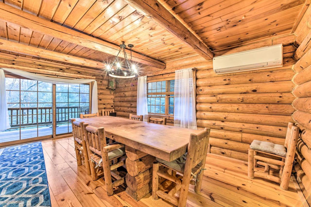 Spacious Cabin With Decks Near Saratoga Springs Middle Grove Экстерьер фото